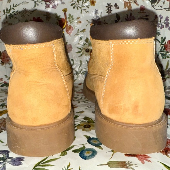 🔥Timberland Women’s Chukka Boots - Size 10 | Wheat Nubuck | A1TXM - Picture 4 of 7